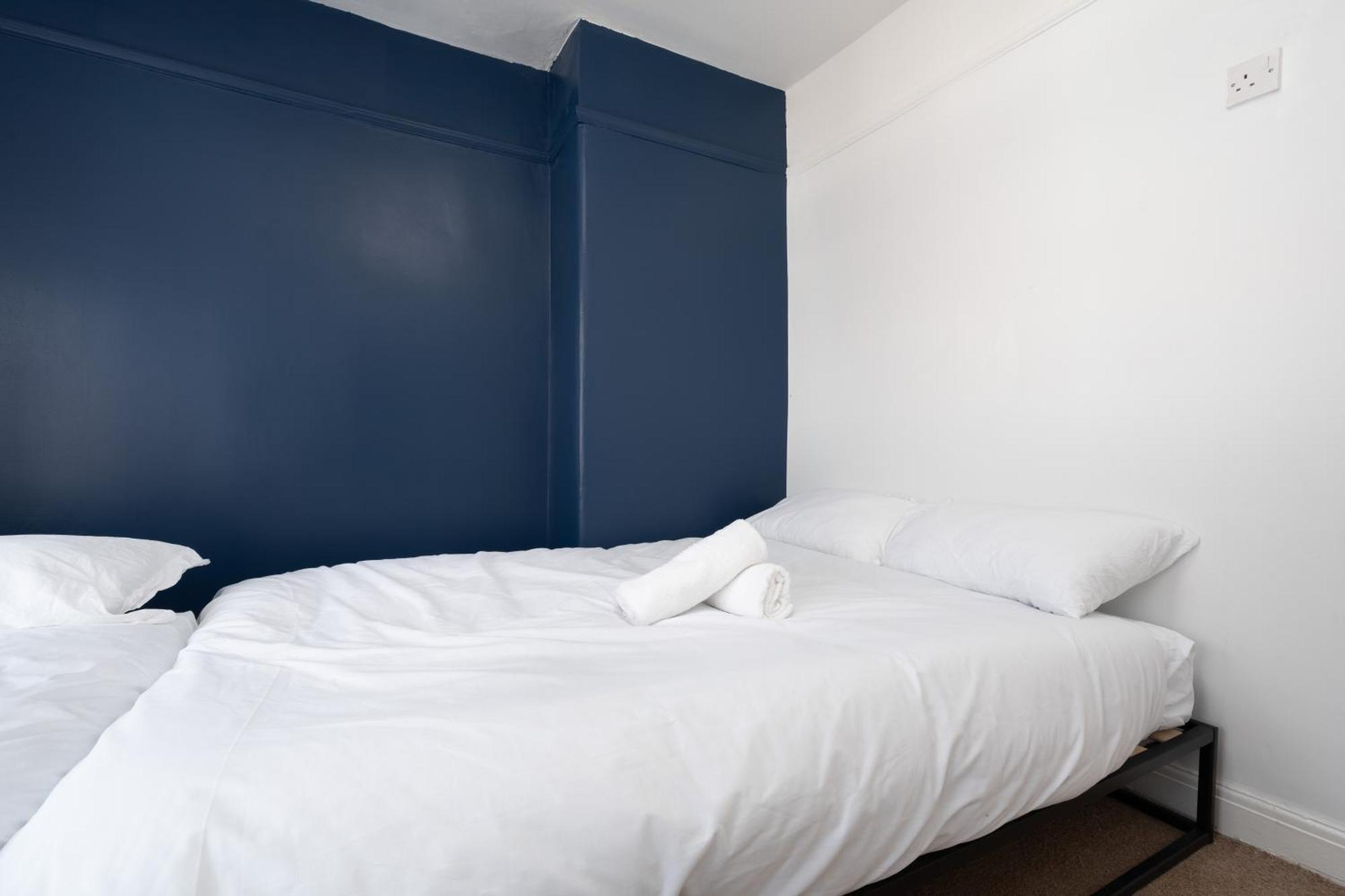 מנצ'סטר Comfy 3Br Home - Pool Table - Games - Sleeps 8 מראה חיצוני תמונה